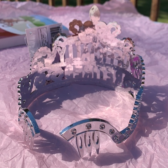 New Officially retired crown mug book gift set Happy wild free - Picture 6 of 11